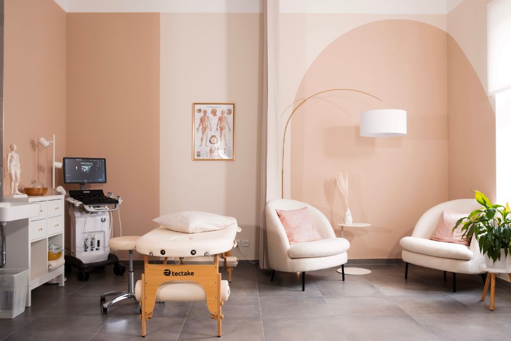 ganzheitliche-aerztin-Foto Behandlungszimmer neu